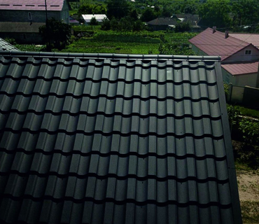 Крыша из металлочерепицы